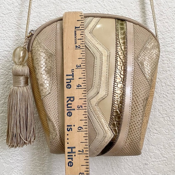 Vintage SHARIF Metallic Gold Mixed Leather Patchwork Tassel Zip Pull Crossbody - Picture 12 of 15